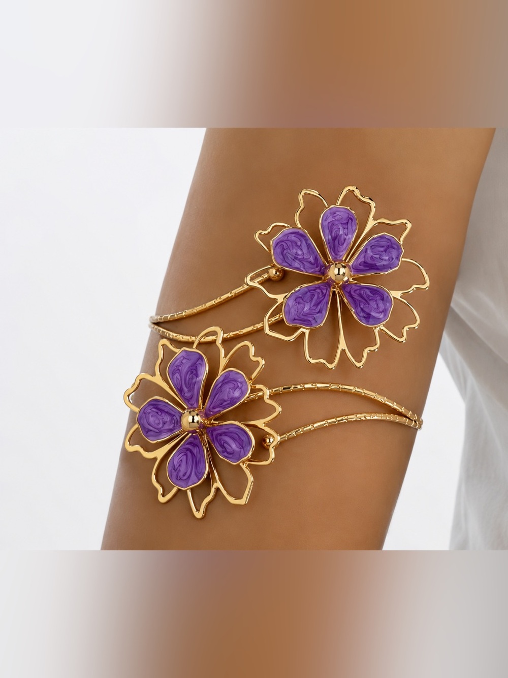 Zara Gold Tone Flower Bracelet with Purple Enamel Petals NWOT